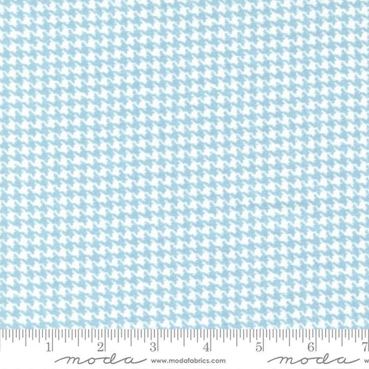 Lakeside Gatherings Flannel - Houndstooth Cloud