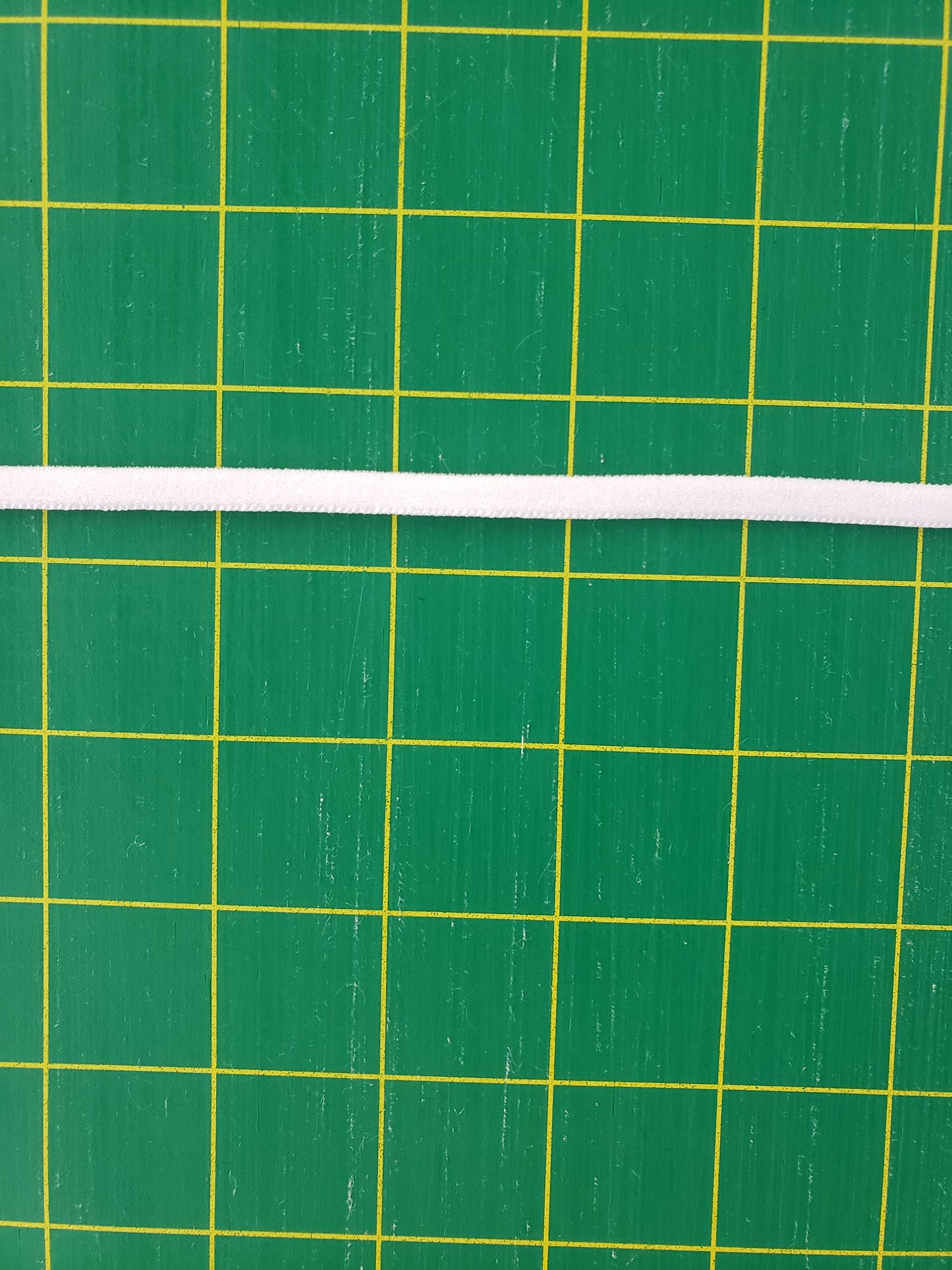Elastic - White 1/4" Soft Flat