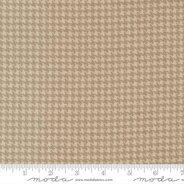 Lakeside Gatherings Flannel - Hounds Tooth Sand