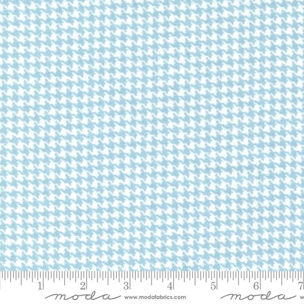 Lakeside Gatherings Flannel - Houndstooth Cloud